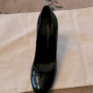 Gorgeous Marc Jacobs Black Pump